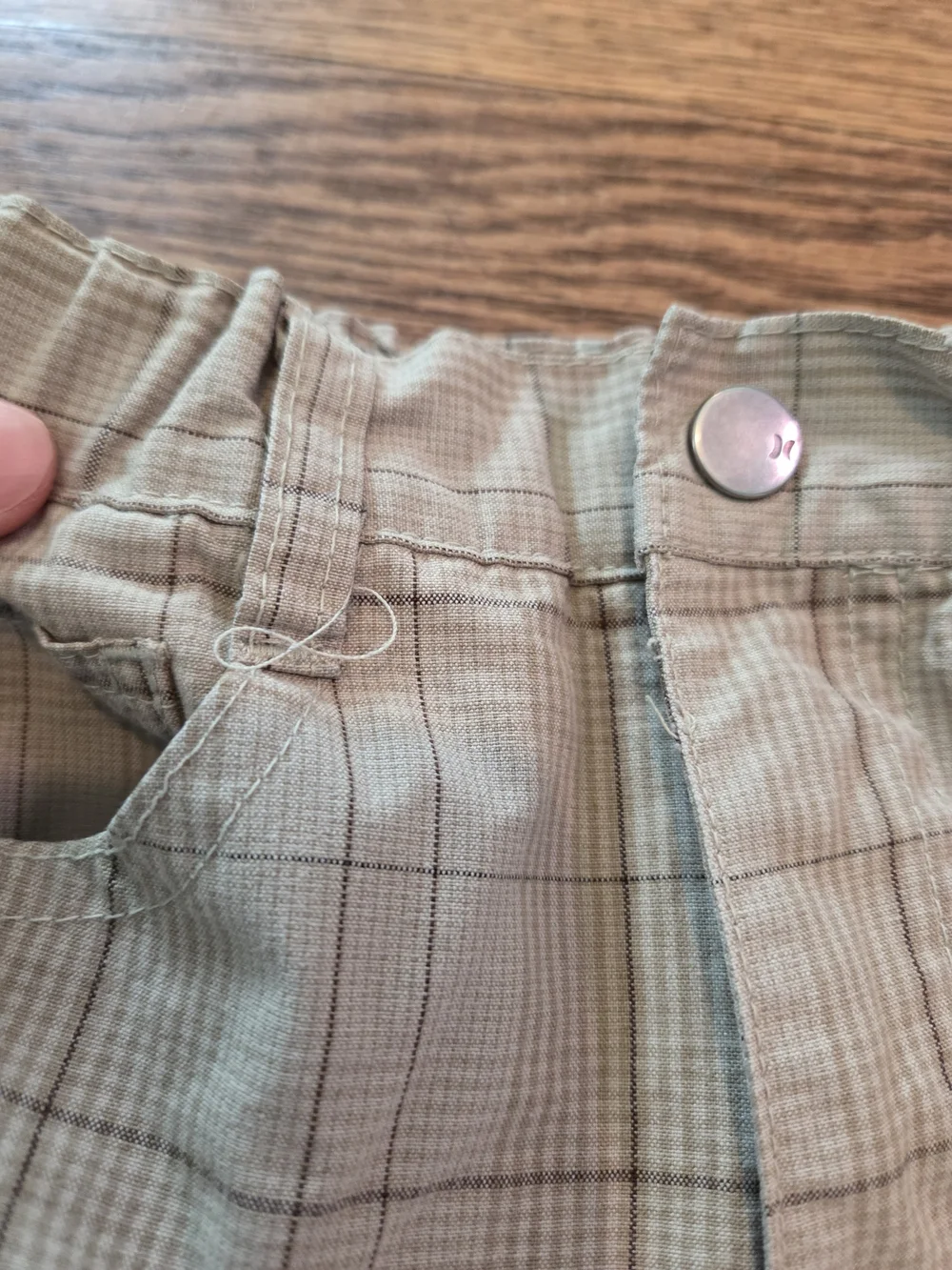 Hurley Boys - Light Khaki Plaid Shorts - Size 5